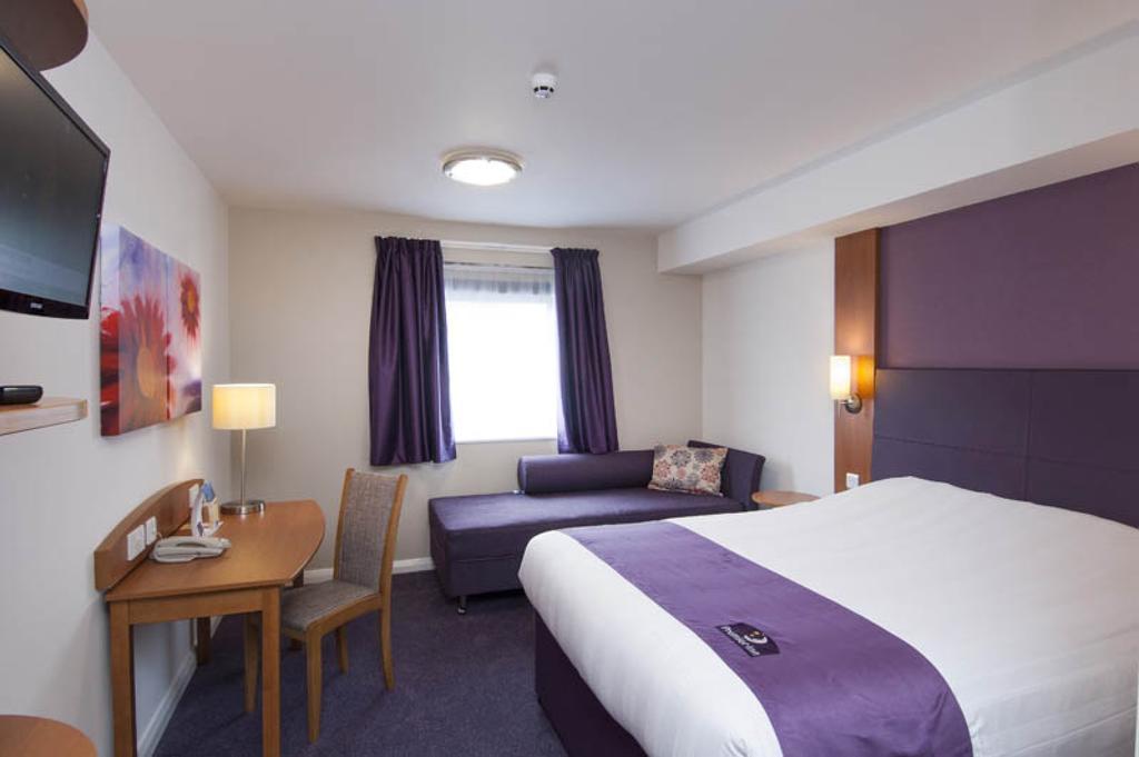 Premier Inn クラクトン・オン・シー 部屋 写真
