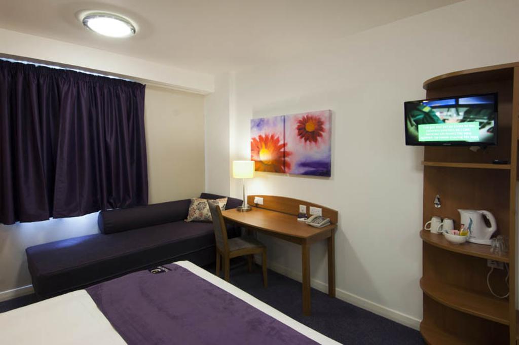 Premier Inn クラクトン・オン・シー 部屋 写真