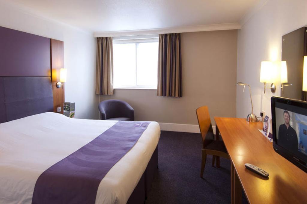 Premier Inn クラクトン・オン・シー エクステリア 写真