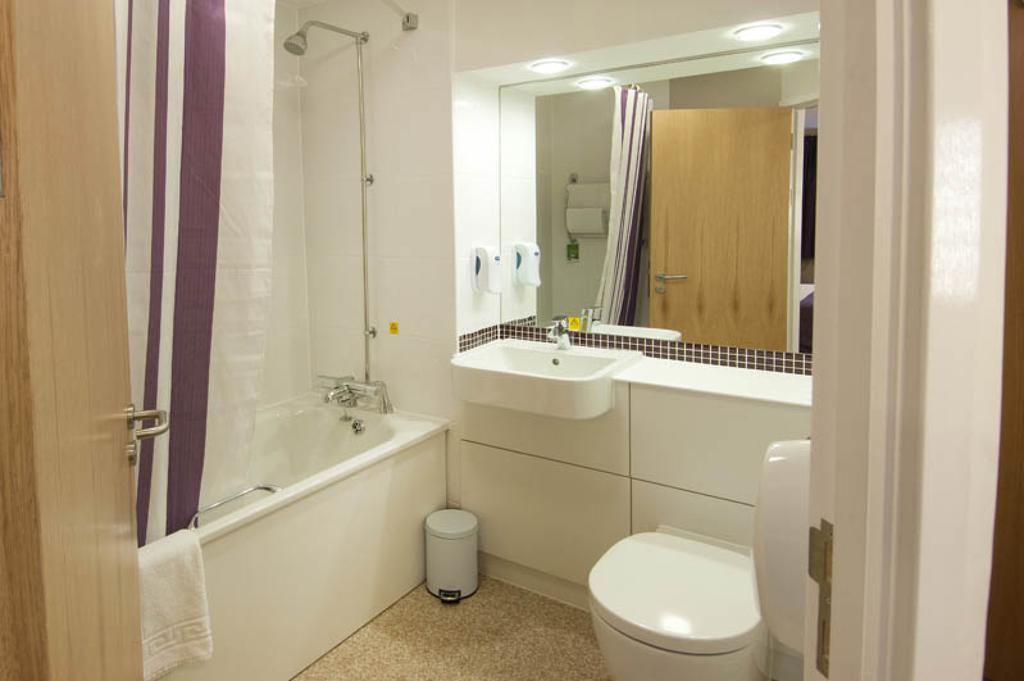 Premier Inn クラクトン・オン・シー 部屋 写真